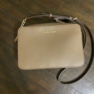 Mauve/ Pewter Medium Crossbody